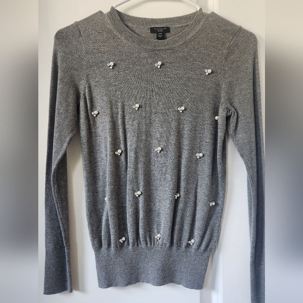 New Ann Taylor Sweater With Embellished Pearls and Rhinestones Studs PXXS